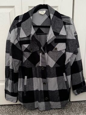Perch by Blu Pepper Black and Gray Plaid Button-Up Shirt Jacket / Shacket